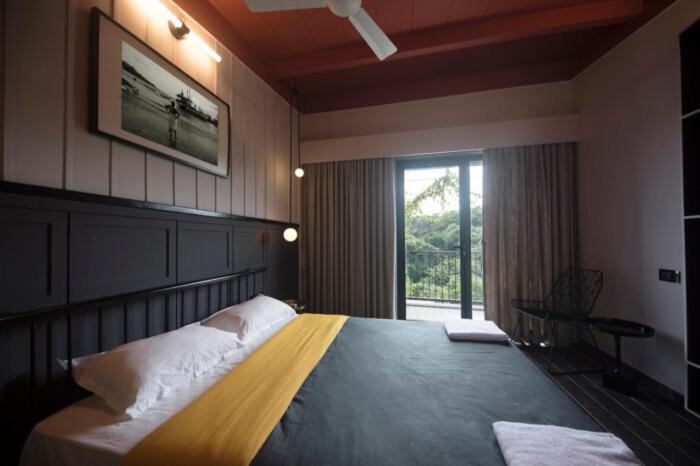 East India House Hotel Gorai Eksteriør billede